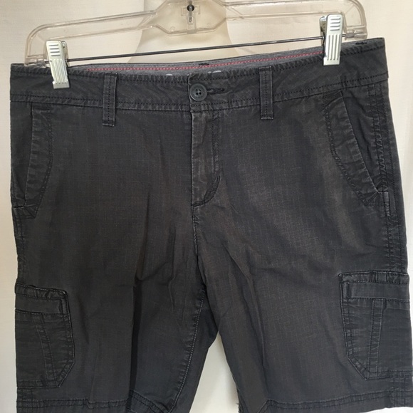 Eddie Bauer - dark gray shorts, slightly curvy - size 2 - Picture 1 of 6